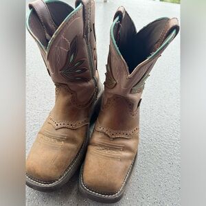 Justin square toe boots